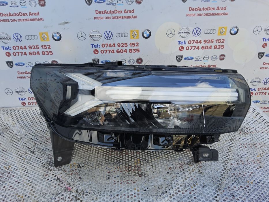 Far dreapta Full Led Dacia Duster 3 Bigster cod 260107725r far Duster 3 Bigster stanga dreapta