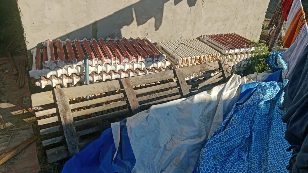 Продам чугунные батереи