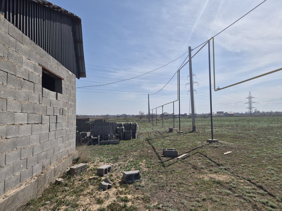 Продам  3 комн времянку срочно