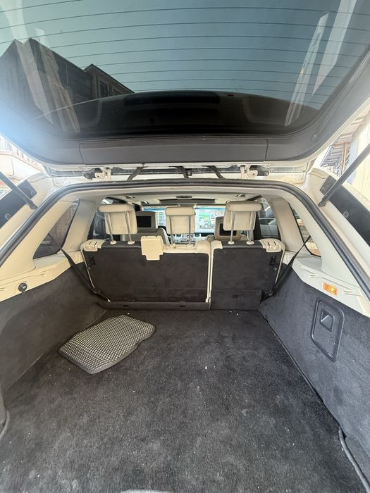 Range Rover 2010 kraska petno bor