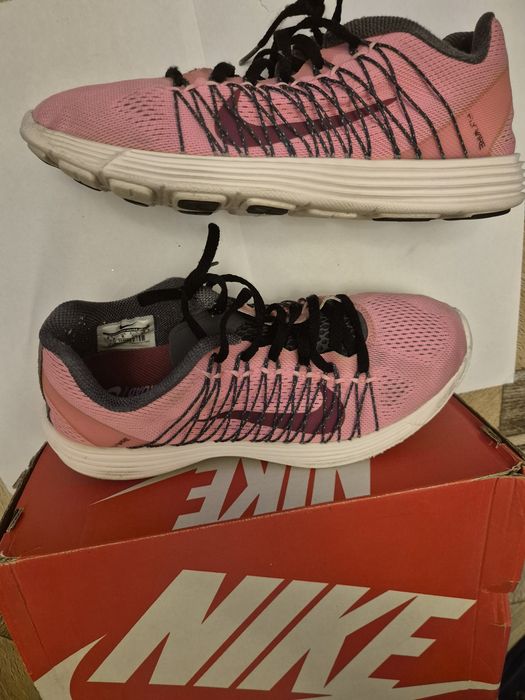 Adidas Nike nr 39 alergare, sala etc
