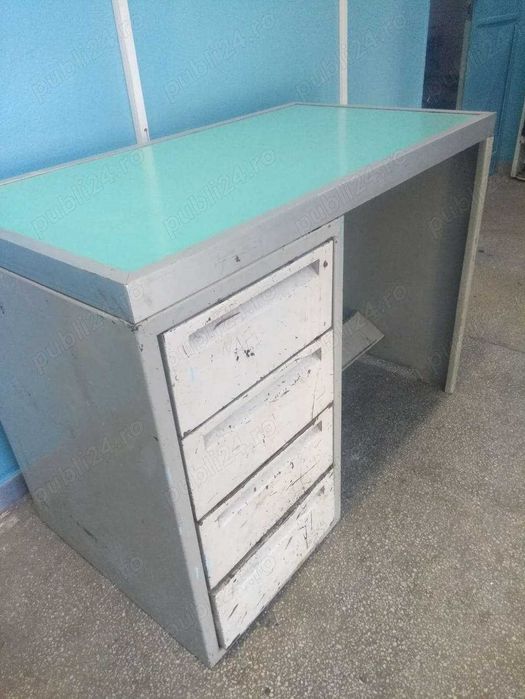 Banc metalic cu 4 sertare si Menghine