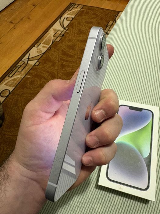 Iphone 14 перфектно състояние