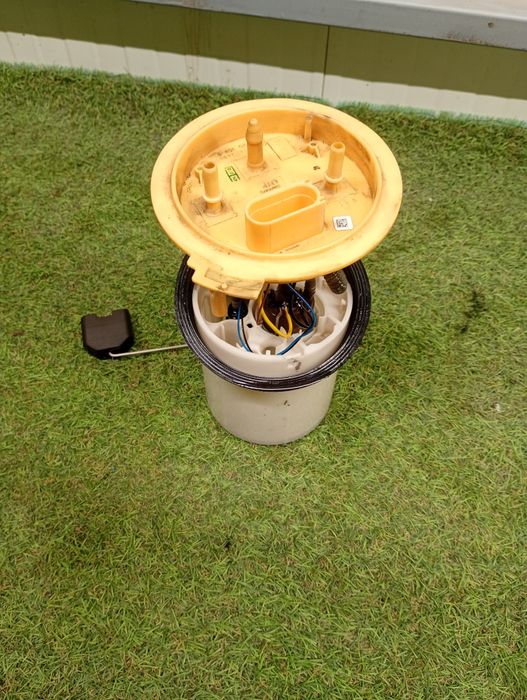 Pompă combustibil Vw Passat B7, 1.6tdi