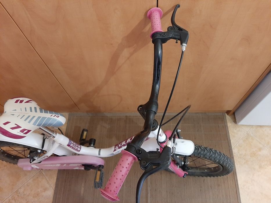 Детско колело с помощни колела