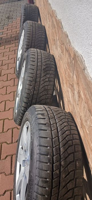 Jante aluminiu..cu cauciucuri de iarna