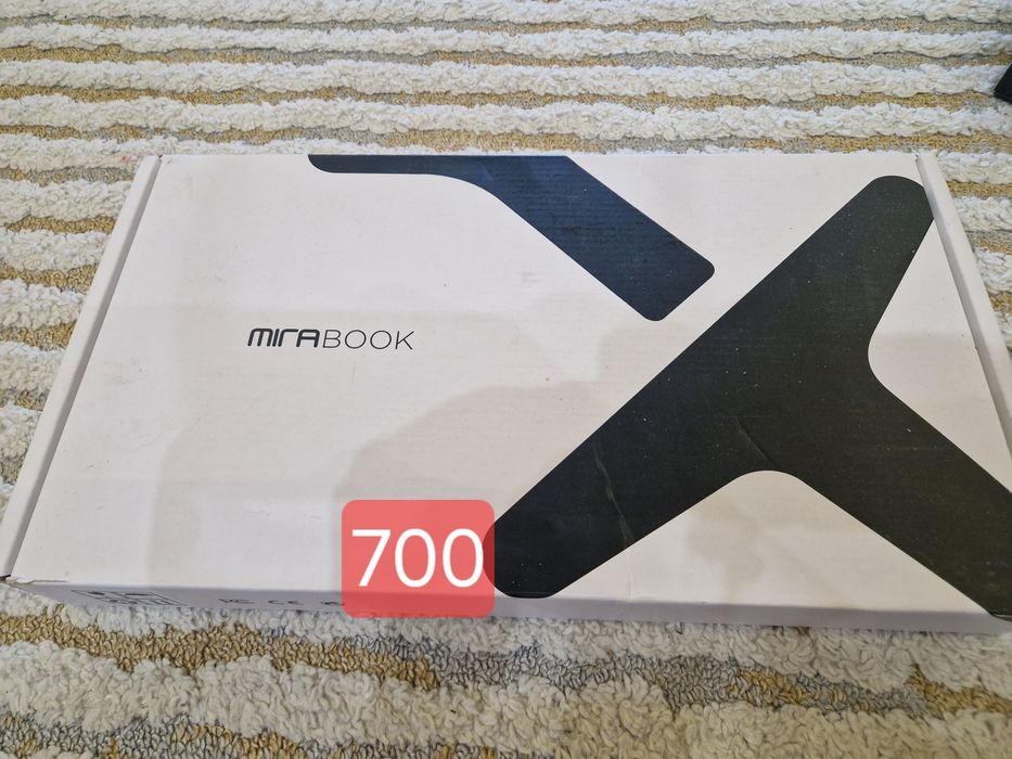 Laptop nou,în cutie