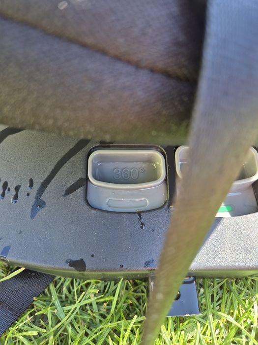 Scaun auto 360° cu isofix