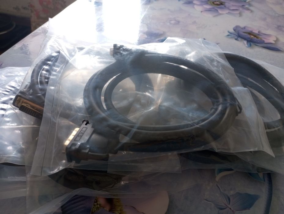 Кабель DVI, новый