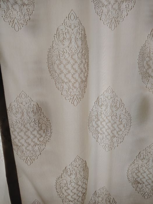 Шторы. Продам. Светлые.