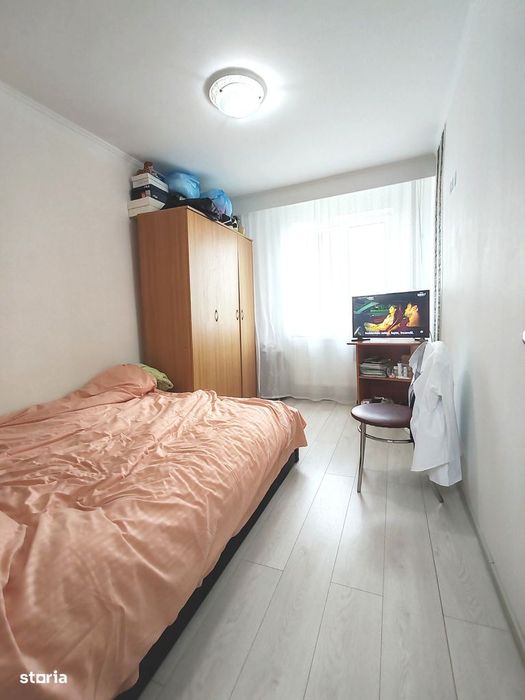 Apartament 2 camere Razboieni, balcon, etajul 3/4, mobilat si utilat — fotografia 3