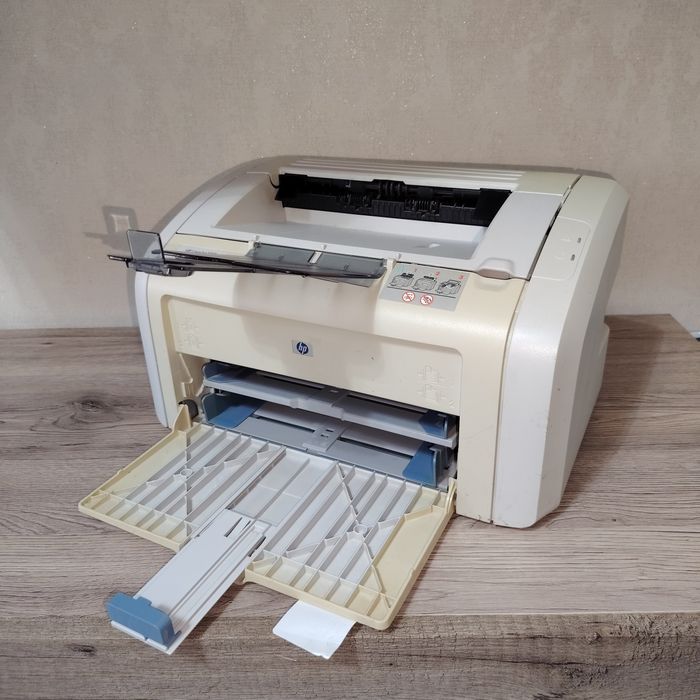 Принтер HP LaserJet 1018