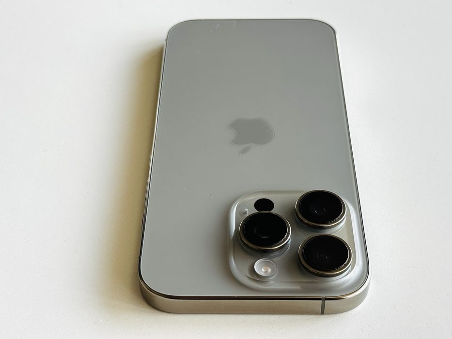 Iphone 16 Pro 256GB Natural Titanium Гаранция 6 месеца