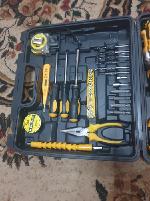 Шуруповерт на батарейках