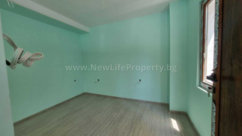 Продава се Многостаен апартамент в Бургас, Център - 100 кв.м за 1260 €/кв.м - Снимка #18