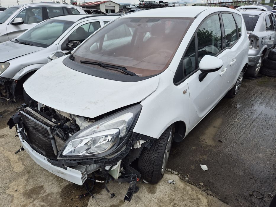 Dezmembram Opel Mervia B 2016 1.6cdti  B16DTE
