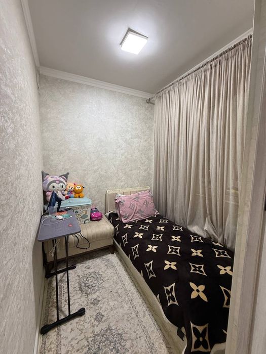 Юнусабад 15 2*3/1/4 Срочно