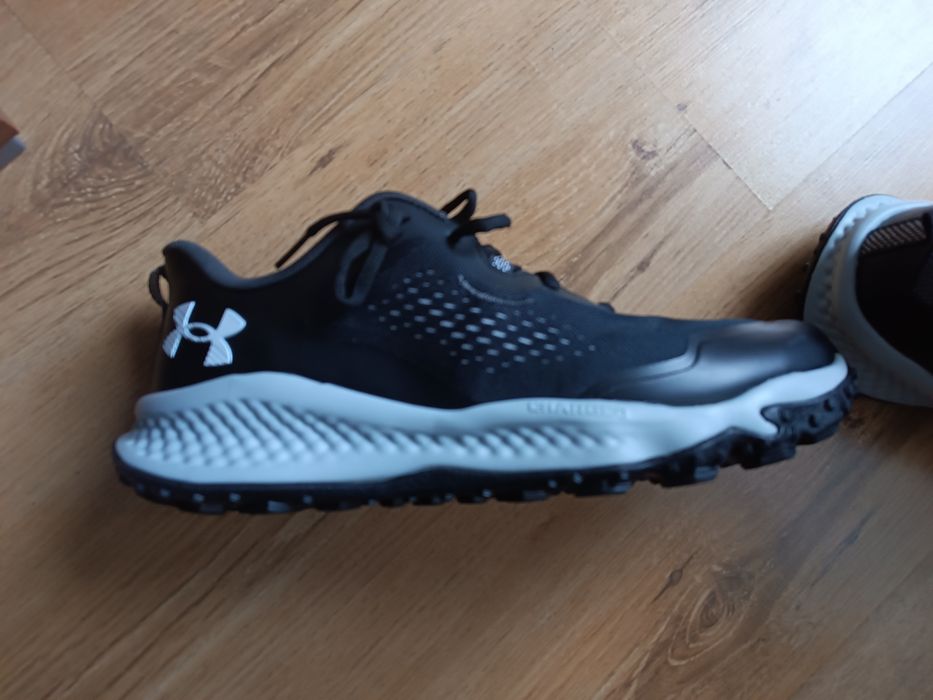 Маратонки Under Armour 45.5