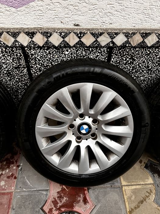 Jante aliaj pe 16 inci originale BMW  + anvelope