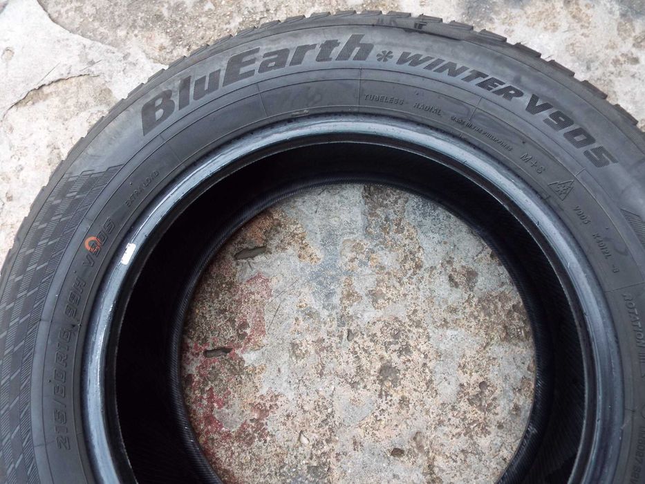 vand 4 anvelope de iarna 215/60/16 yokohama [aproape noi] pret 700r