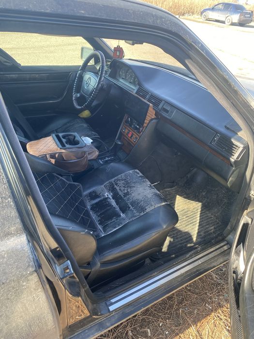 Продам мерседес 124