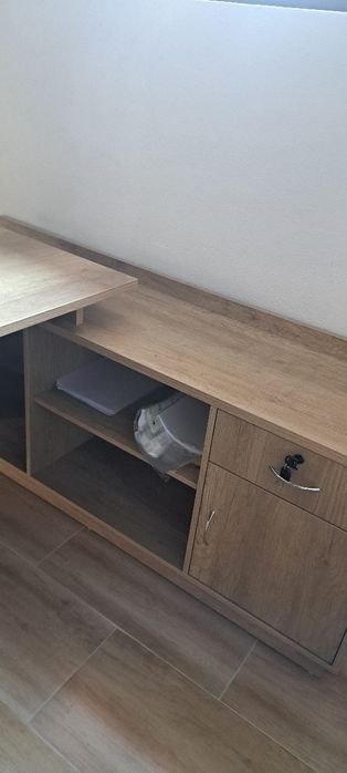 Офис бюро и офис стол