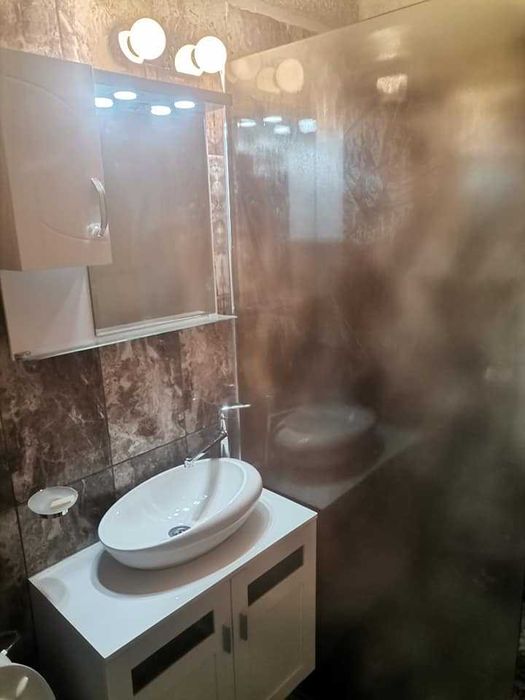 Дава се под наем Двустаен апартамент в София, Зона Б-18 - 50 кв.м за 400 € - Снимка #2