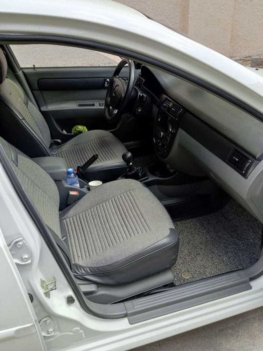 Lacetti 2019 sotiladi