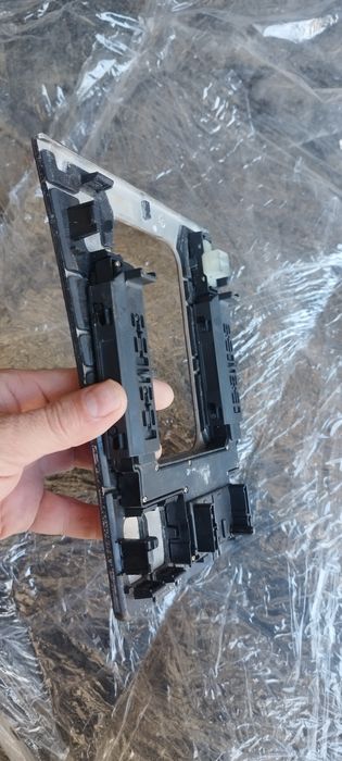 Конзола за ел стъкла мерцедес очиларка е класа w210