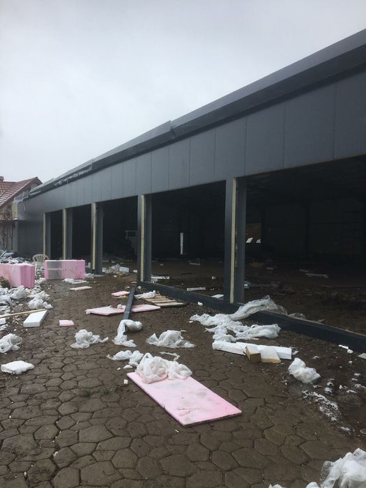 Vand hala metalica sau structurii