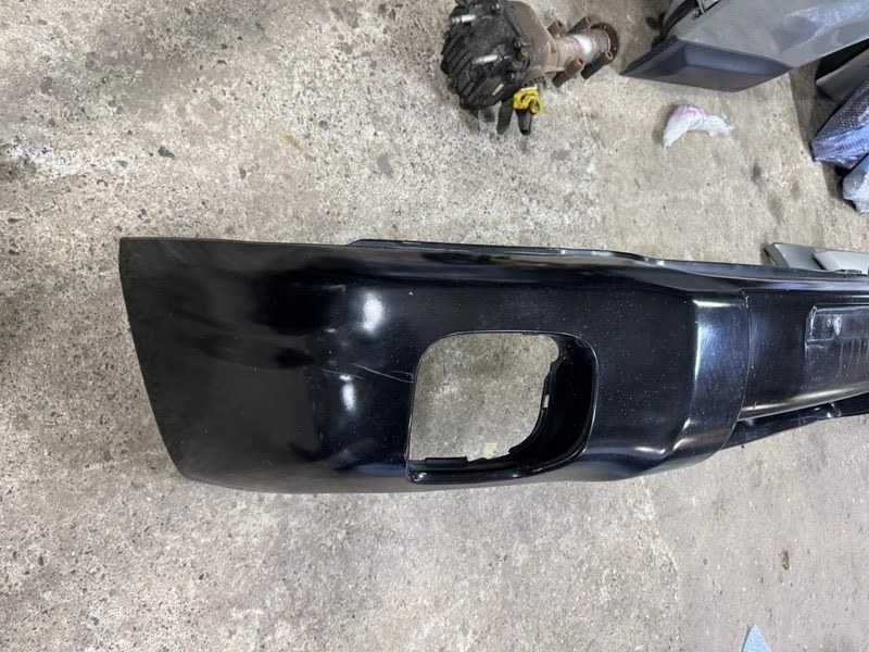 Бампер передний Subaru Forester SF5