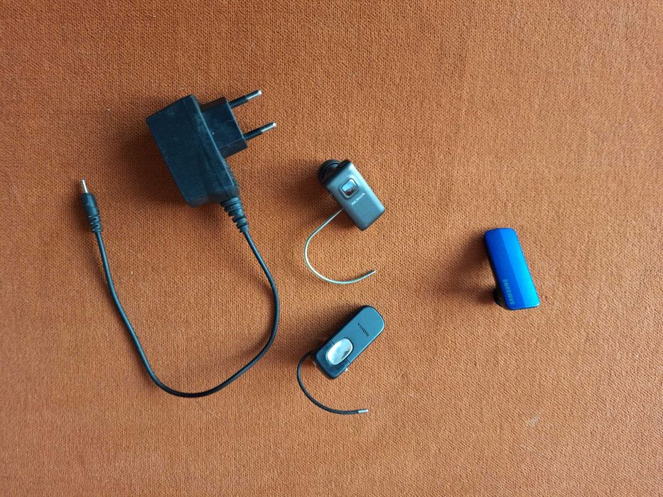 SET - Casti bluetooth wireless pentru telefon, buc = 3