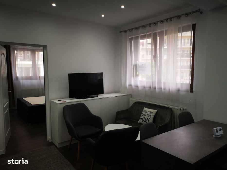 3 camere, 2 dormitoare,1 bai, living cu bucatarie,