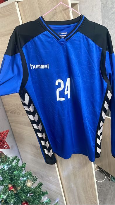 Кофта Hummel , с номером 24