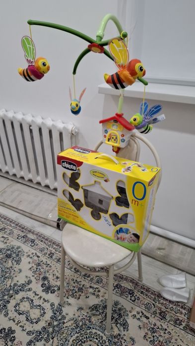 Chicco "Пчелиный домик" (Chicco Bee Hive Cot Mobile).