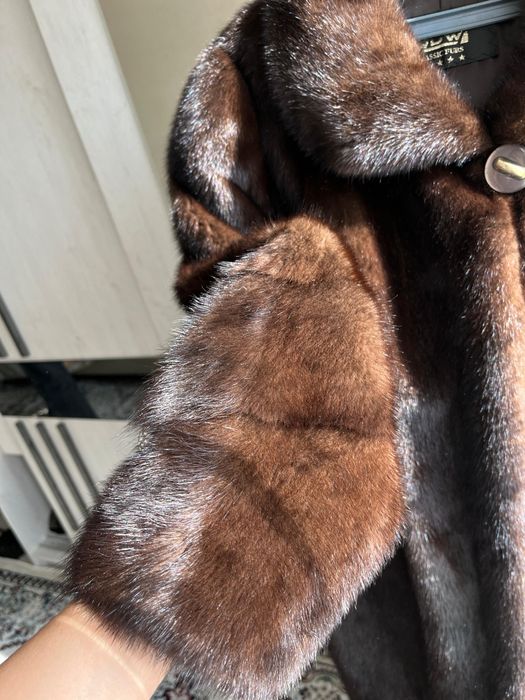 Продам норковую шубу