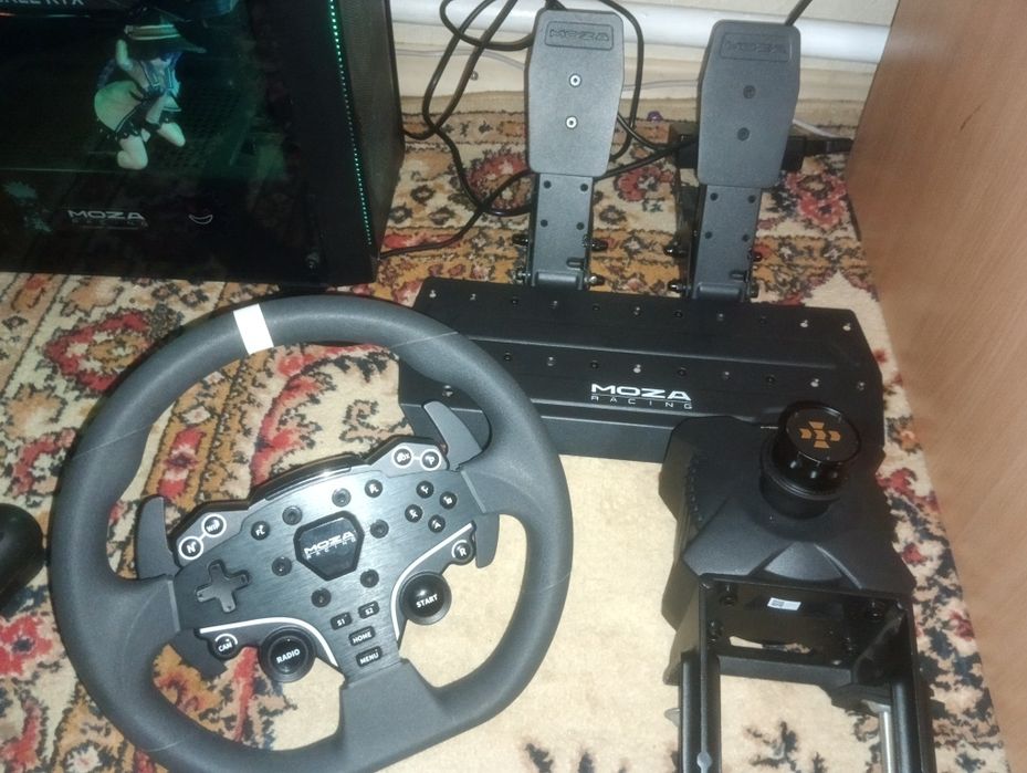 Продам игровой руль Moza R3 pc
