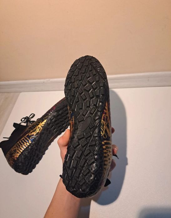 Ghete de fotbal pt sintetic size 41