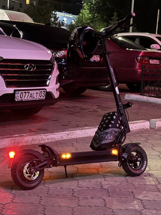 Электросамокат JOYOR T6