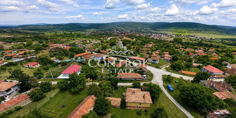 Къща в Велико Търново, област-с.Леденик площ 90 цена 100000