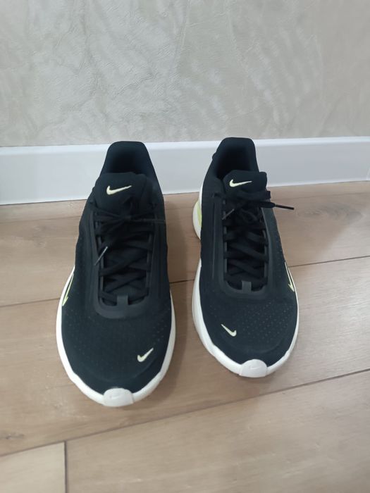 Кроссовки оргинал Nike