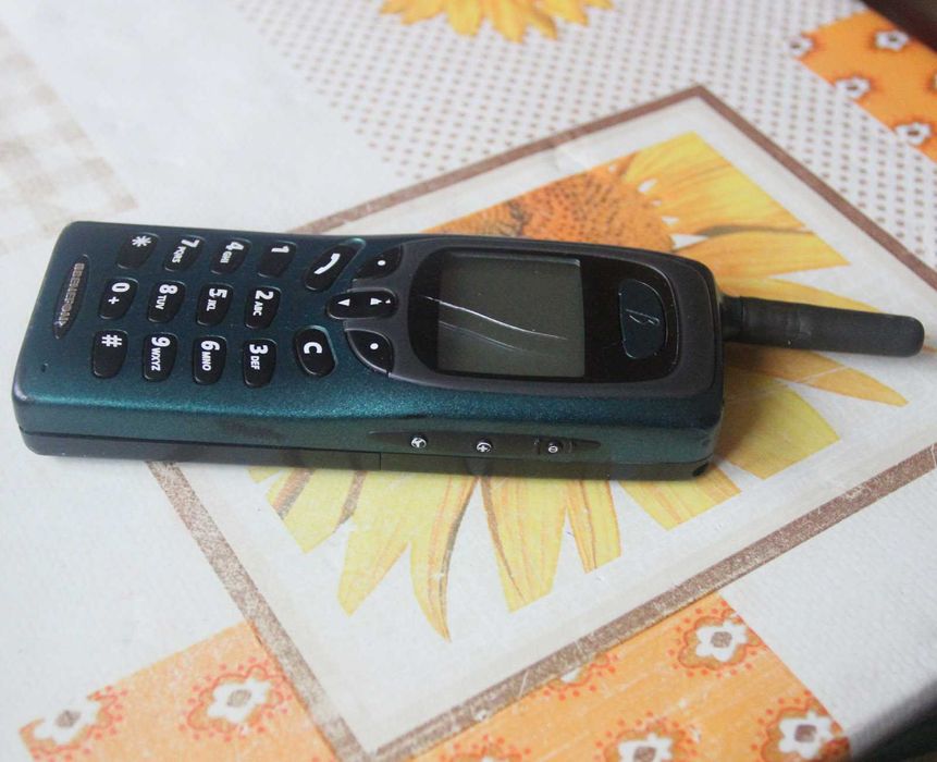 Ретро мобифон - телефон Benefon TDP-60HP и NEC MP5J1L1