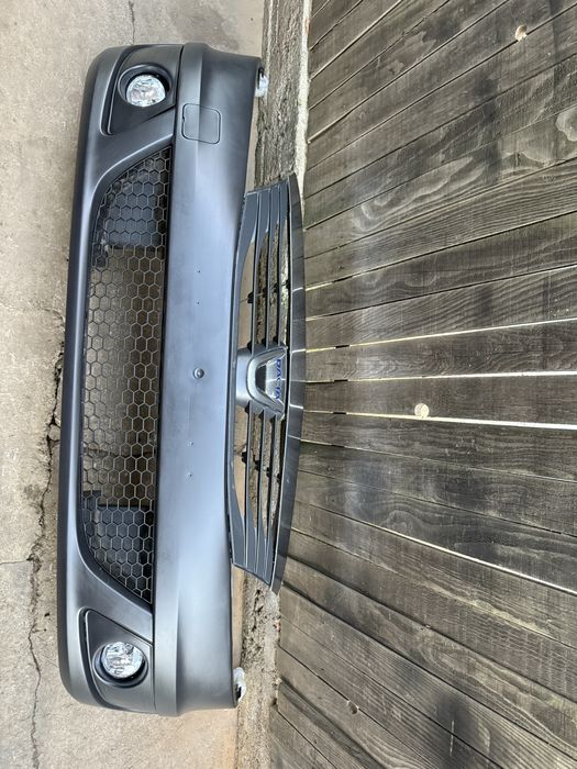 Vand bara fata completa noua Dacia logan facelift 2008/2012