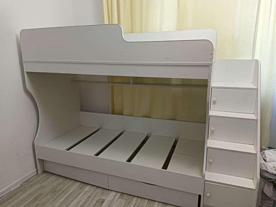 Продам 2х яр-ю кровать