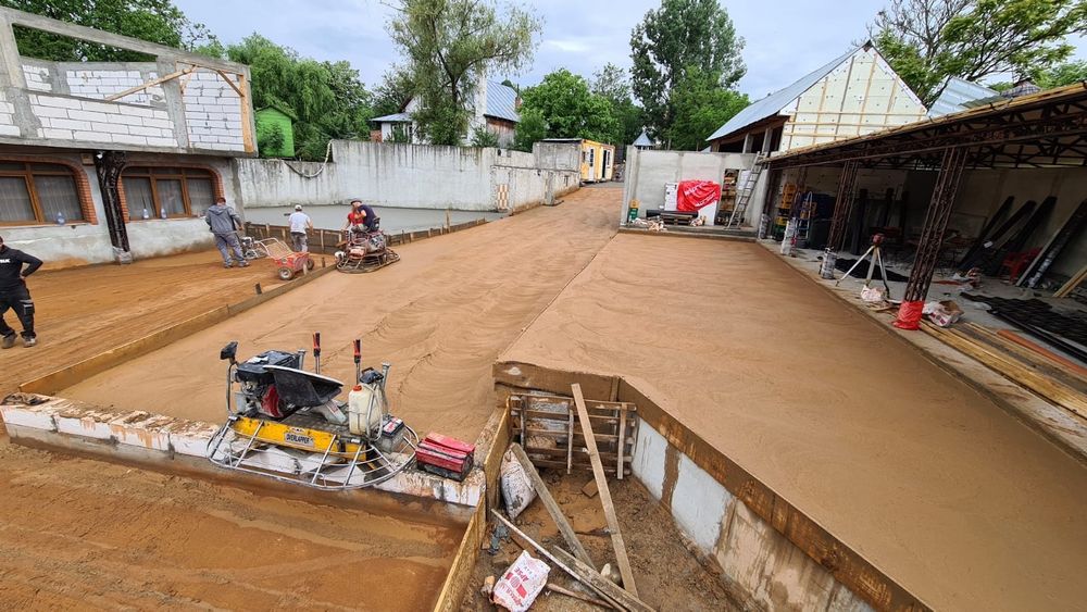 Pardoseli Elicopterizate, șape din beton cu Cuart, Beton Periat