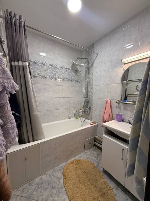 Продаётся 3х комнатная Юнусабад 19 квартал 2 этаж