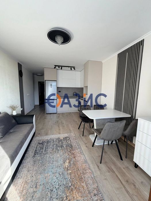 Продава се Двустаен апартамент в Свети Влас - 62 кв.м за 979 €/кв.м - Снимка #4