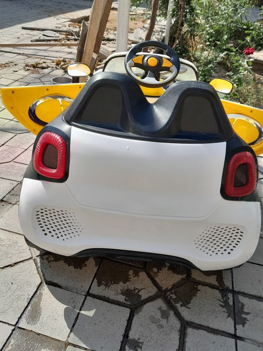 Продаеться детская мошинка в рабочемрежиме.