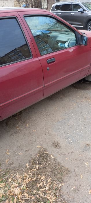 Форд сиерра 1990год