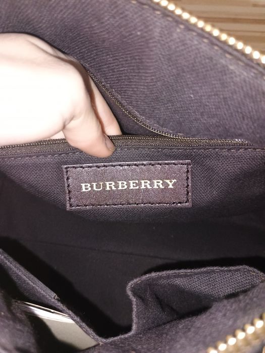 geanta Burberry noua